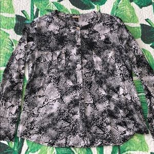 Dana Buchman Button Up Dress Shirt